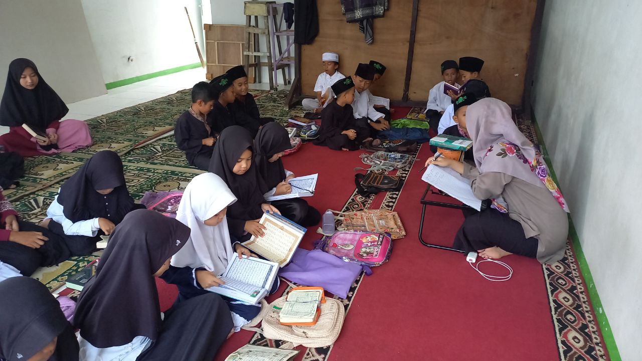 Program Pendidikan Gratis - Image 2