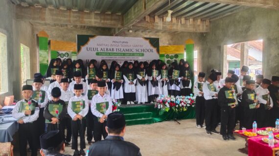 Penutupan MATRAS Pondok Pesantren Ulul Albab Al-Qurani Berlangsung Meriah dan Penuh Haru